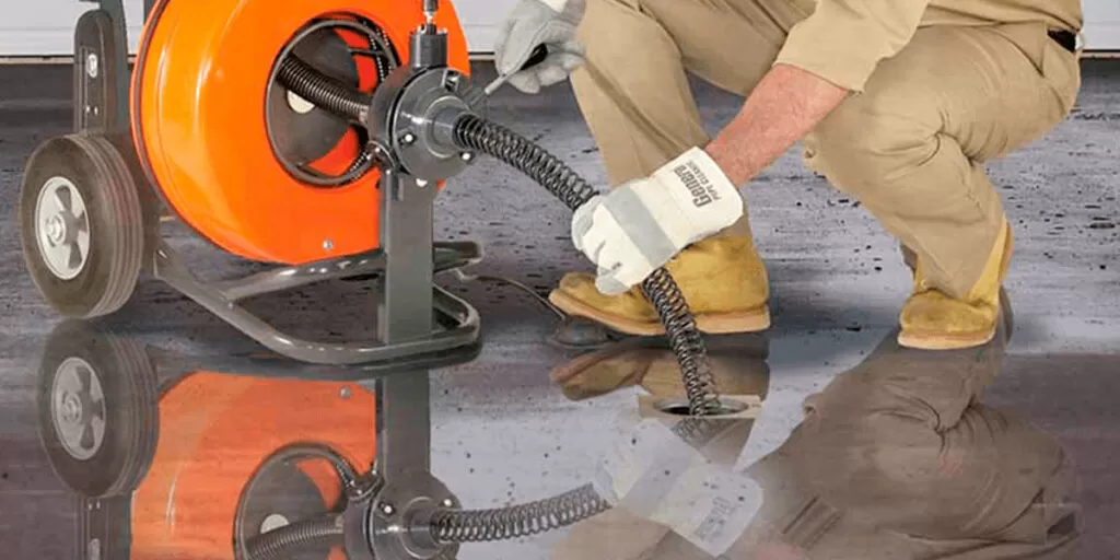 Serviços de Emergência de Desentupidora no DF: Quando e Como Utilizá-los para Resolver Problemas de Esgoto